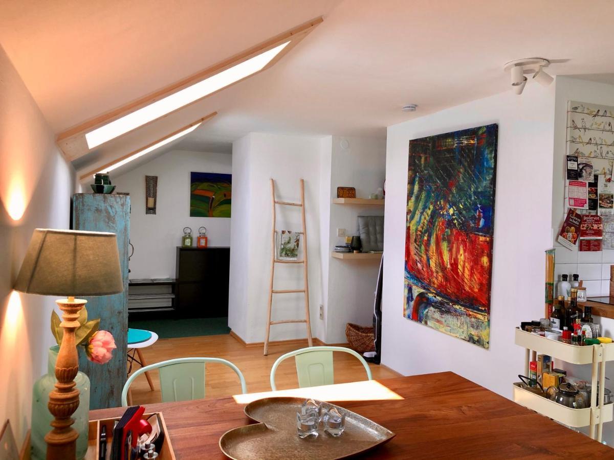 Charmante Ferienwohnung mit Balkon im 5-Seen-Land Hechendorf am Pilsensee Buitenkant foto