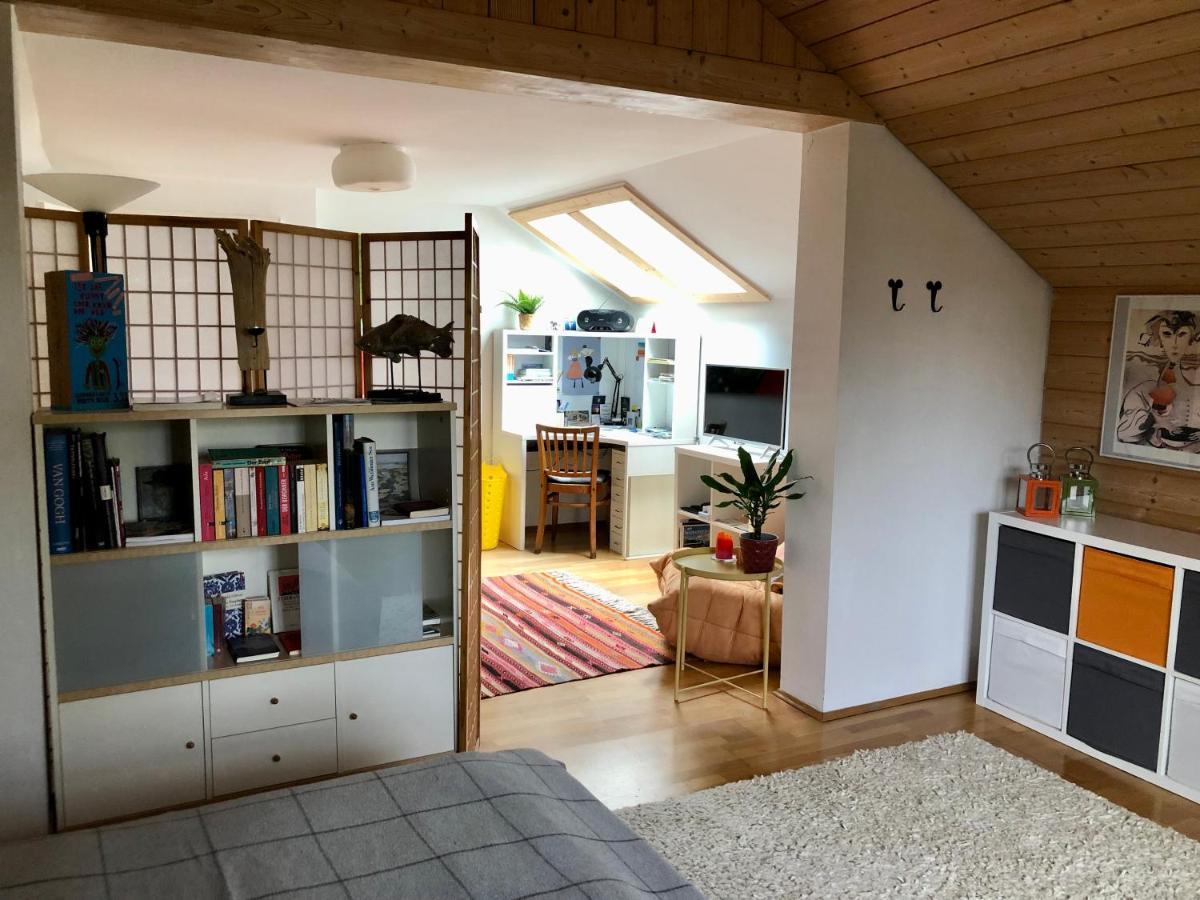 Charmante Ferienwohnung mit Balkon im 5-Seen-Land Hechendorf am Pilsensee Buitenkant foto