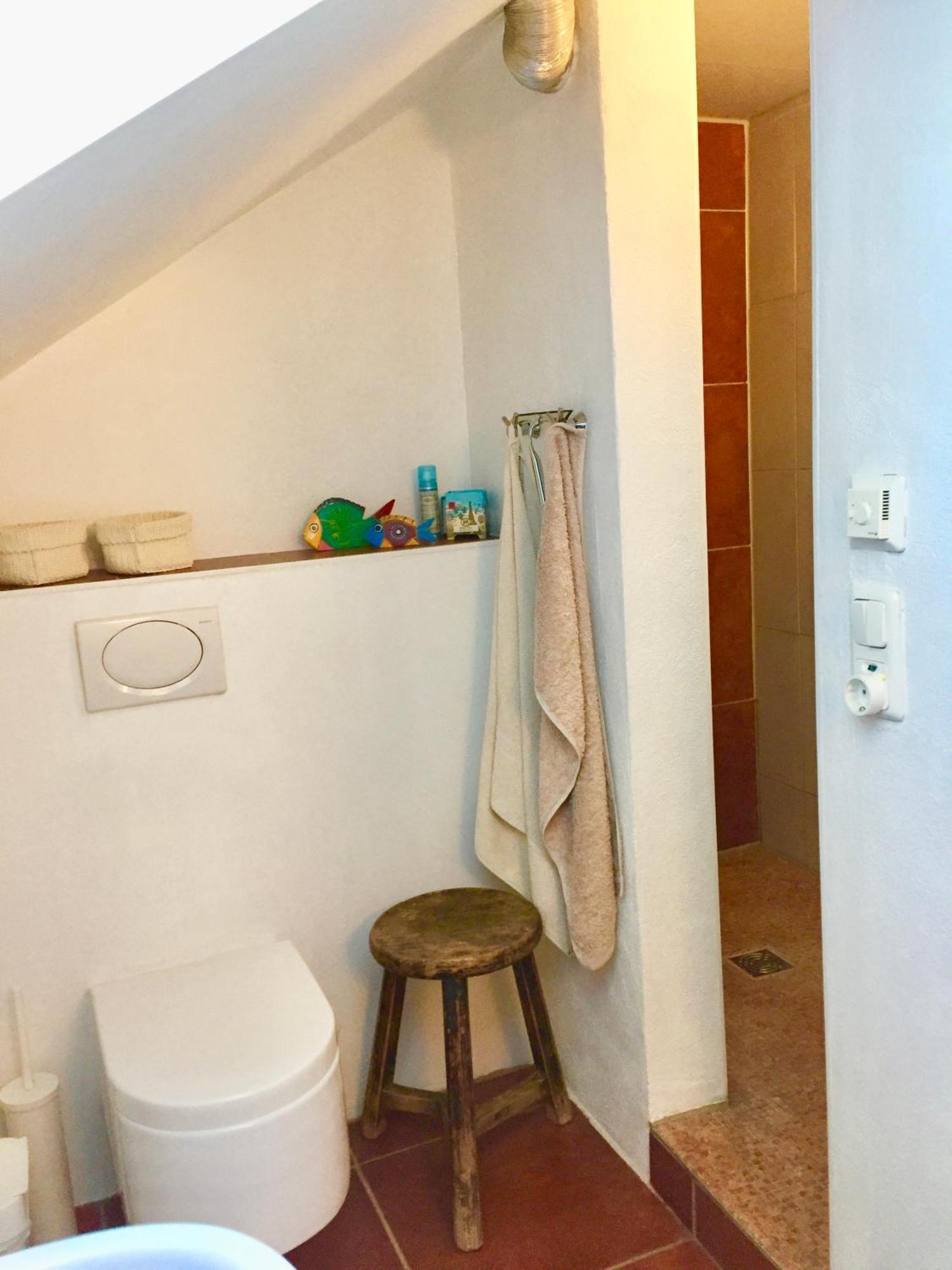 Charmante Ferienwohnung mit Balkon im 5-Seen-Land Hechendorf am Pilsensee Buitenkant foto