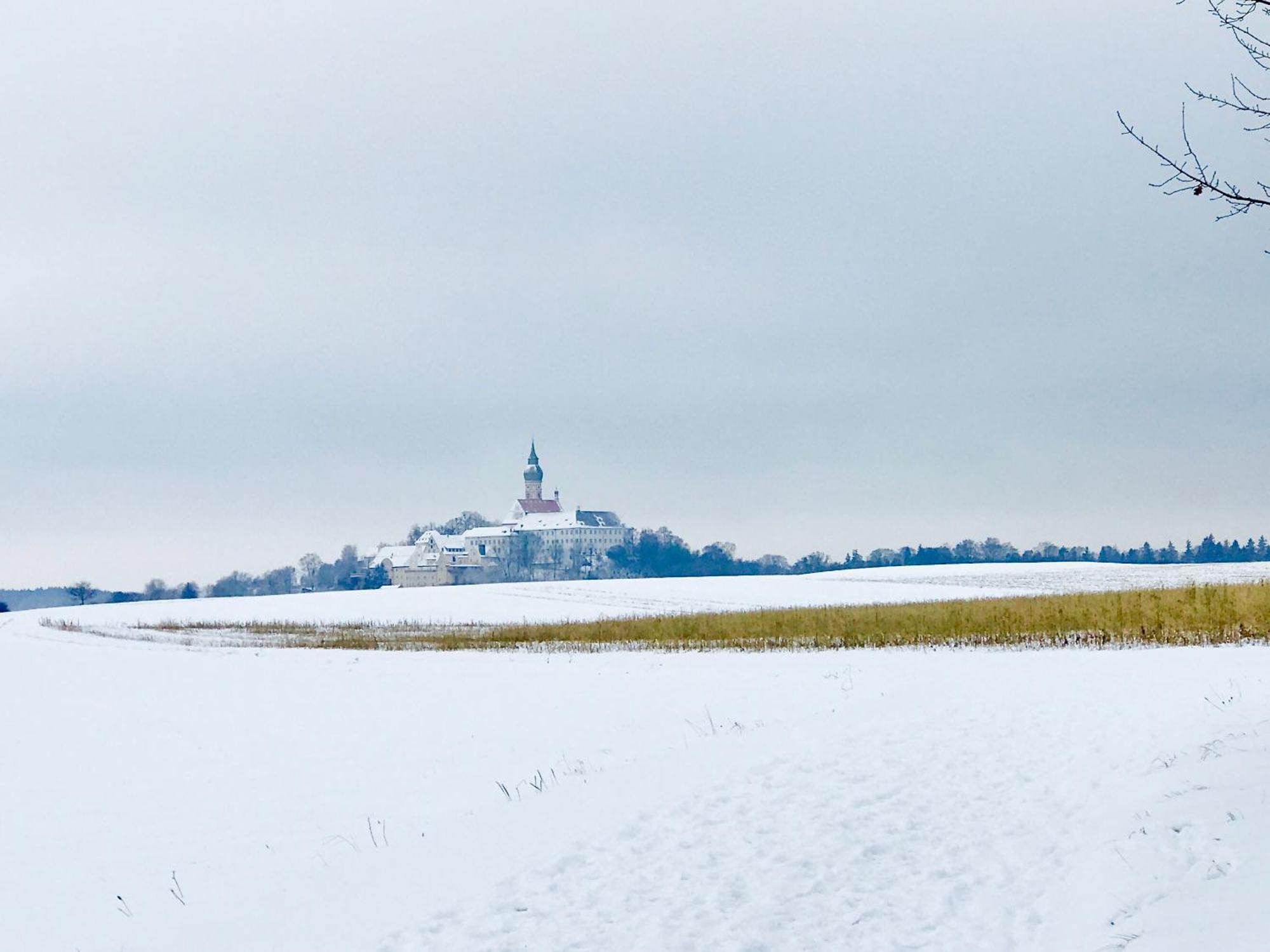 Charmante Ferienwohnung mit Balkon im 5-Seen-Land Hechendorf am Pilsensee Buitenkant foto