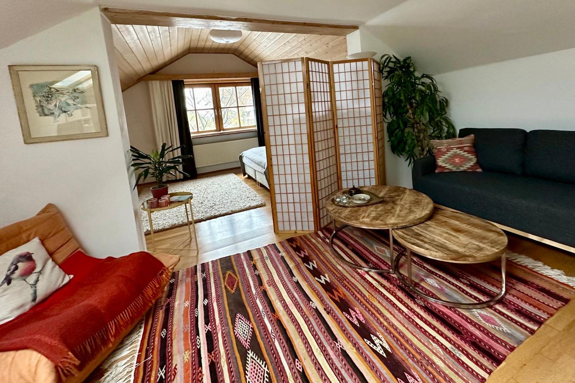 Charmante Ferienwohnung mit Balkon im 5-Seen-Land Hechendorf am Pilsensee Buitenkant foto